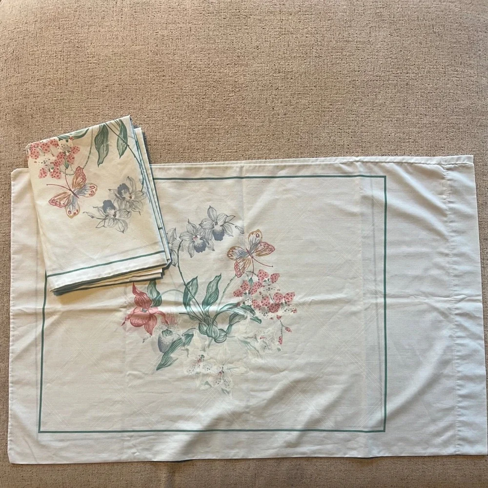 Vintage Tastemaker Standard Pillowcase Set 2pc Floral Orchid Butterfly USA Made